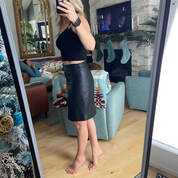 Prada soft leather  skirt - Picture 3 of 8